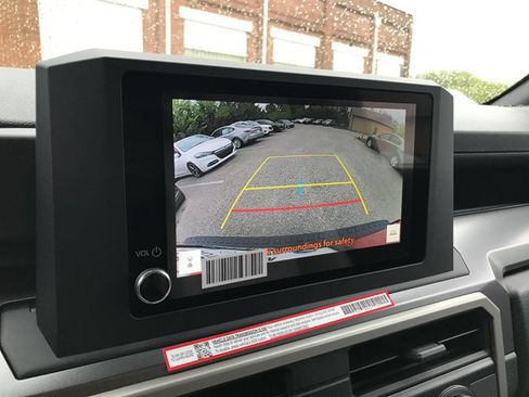 New 2026 Toyota 4Runner SR5 AWD/4WD image 17