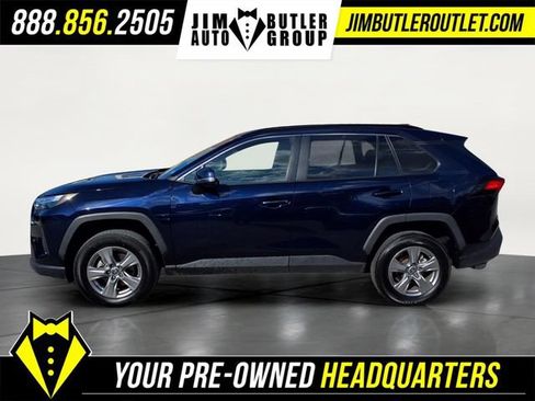 Used 2024 Toyota RAV4 XLE FWD image 11