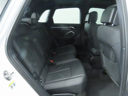 Used 2022 Audi Q3 2.0T Premium Plus w/ Premium Plus Package image 22