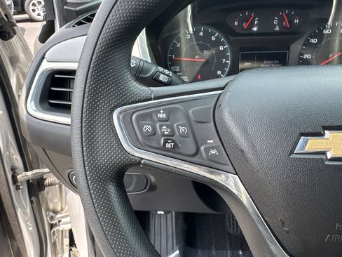 Used 2020 Chevrolet Equinox LS w/ LS Convenience Package FWD image 26