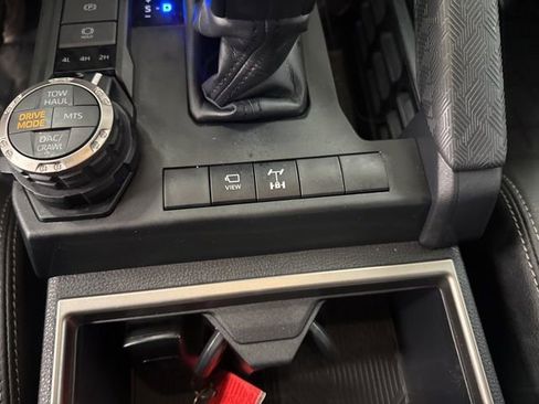 Used 2025 Toyota 4Runner TRD Off-Road Premium image 51