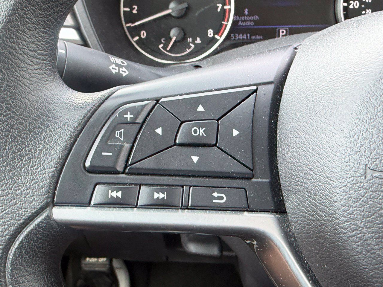 Certified 2025 Nissan Altima 2.5 SV FWD image 10