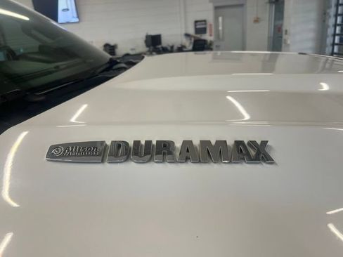 Used 2019 Chevrolet Silverado 2500 LTZ w/ Duramax Plus Package AWD/4WD image 4