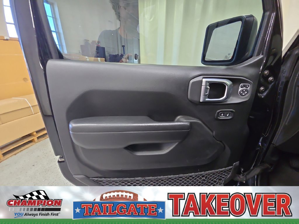Used 2022 Jeep Gladiator Sport AWD/4WD image 30