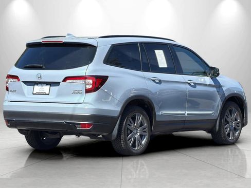 Used 2022 Honda Pilot Sport image 2