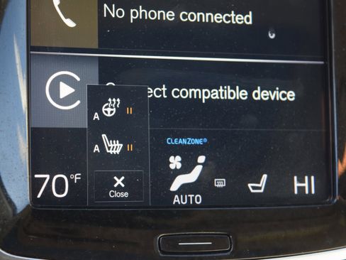 Used 2019 Volvo XC90 T6 Momentum w/ Protection Package Premier image 20