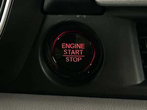 New 2025 Honda Pilot EX-L image 26