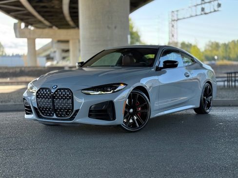 Used 2023 BMW M440i Coupe w/ Premium Package RWD image 5