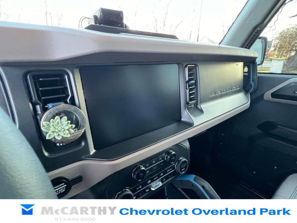 Used 2024 Ford Bronco Wildtrak AWD/4WD image 3