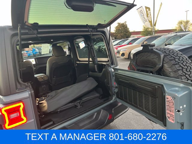 Used 2024 Jeep Wrangler Rubicon w/ Convenience Group AWD/4WD image 34