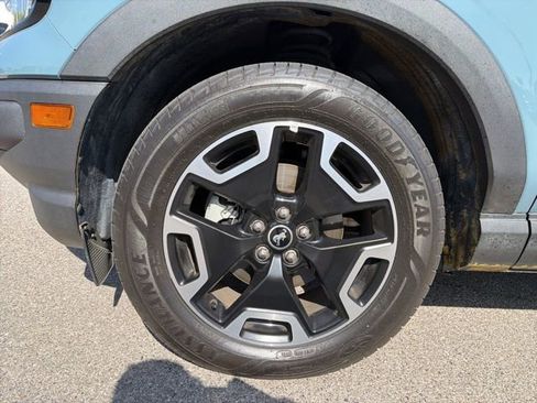 Used 2023 Ford Bronco Sport Outer Banks w/ Tech Package AWD/4WD image 19