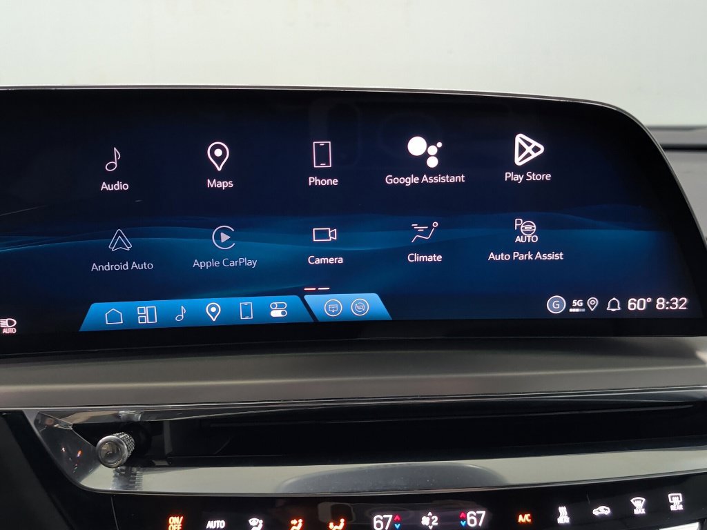 Used 2024 Cadillac Lyriq Luxury w/ LPO, Floor Liner Package AWD/4WD image 21