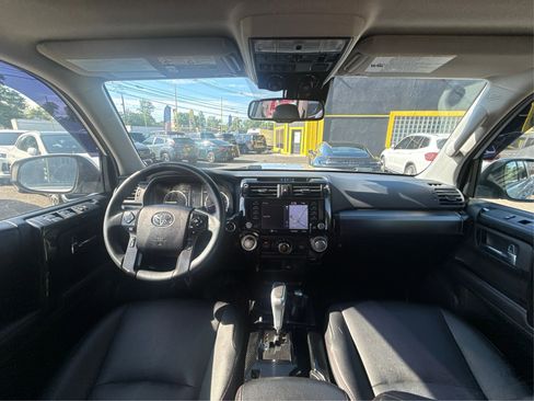 Used 2021 Toyota 4Runner TRD Off-Road Premium w/ Moonroof Package AWD/4WD image 30