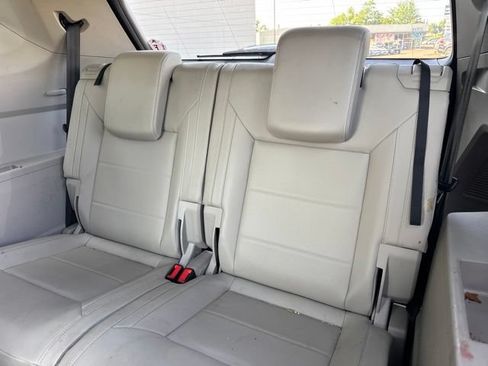 Certified 2023 Volkswagen Atlas SE w/ Panoramic Sunroof Package AWD/4WD image 22
