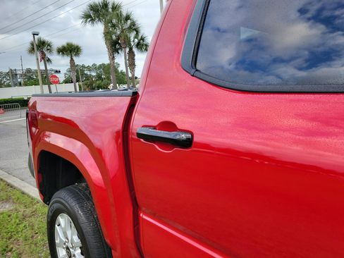 Used 2025 Toyota Tacoma SR image 10