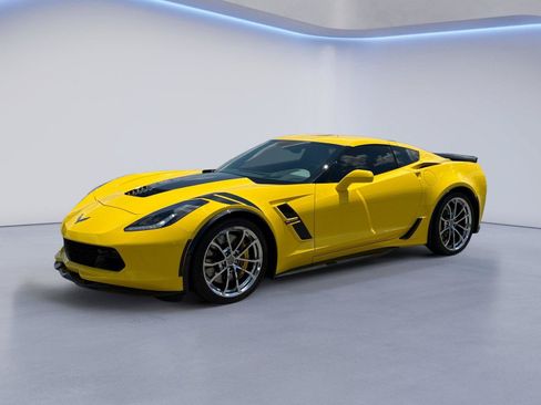 Used 2019 Chevrolet Corvette Grand Sport RWD image 7