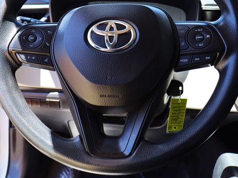 Used 2022 Toyota Corolla LE w/ Carpet Mat Package (TMS) FWD image 55