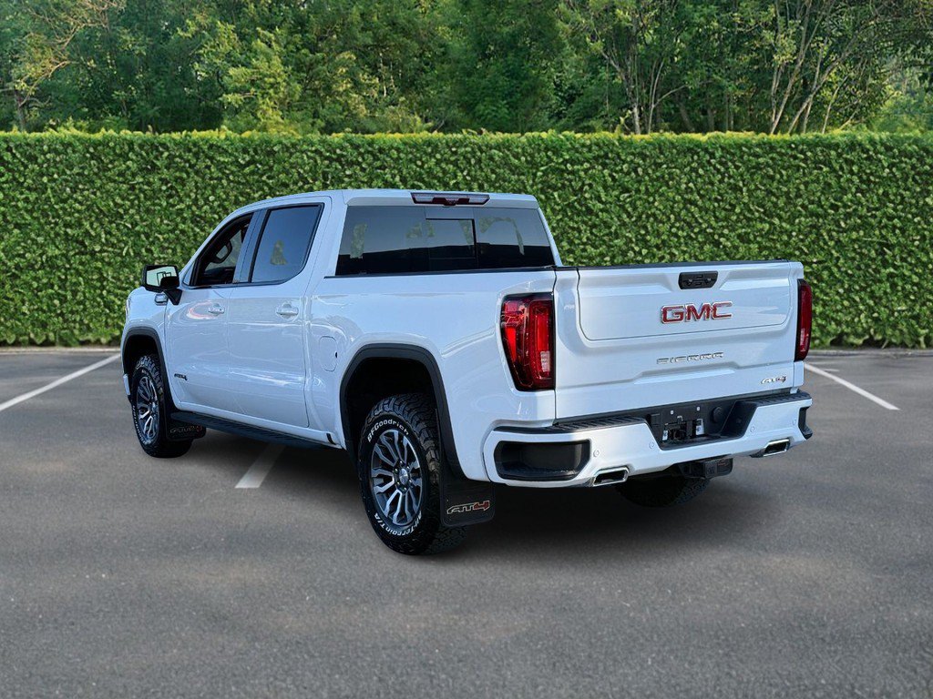 Used 2023 GMC Sierra 1500 AT4 w/ Technology Package AWD/4WD image 6