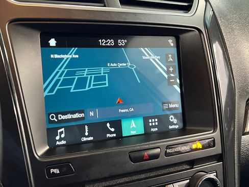 Used 2018 Ford Explorer XLT w/ Equipment Group 202A image 24