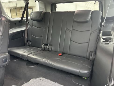 Used 2020 Cadillac Escalade ESV Luxury image 31