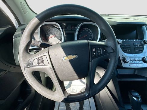 Used 2017 Chevrolet Equinox LS image 10