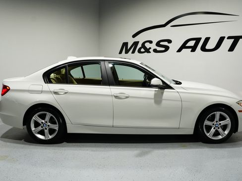 Used 2015 BMW 320i xDrive Sedan image 6