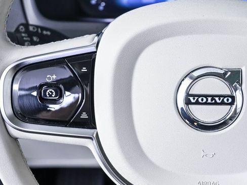 Certified 2024 Volvo XC90 T8 Plus w/ Protection Package Premier AWD/4WD image 11