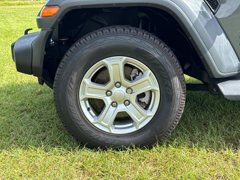 Used 2019 Jeep Wrangler Unlimited Sport S image 10