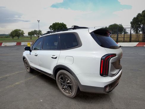 Certified 2024 Kia Telluride EX X-Line AWD/4WD image 4