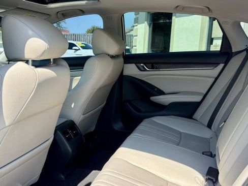 Used 2019 Honda Accord EX-L image 6