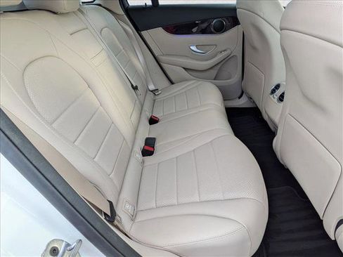 Used 2022 Mercedes-Benz GLC 300 image 18