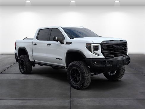 Used 2024 GMC Sierra 1500 AT4X w/ AT4X AEV Edition image 2
