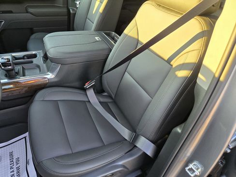 New 2026 GMC Sierra 1500 Elevation w/ Elevation Premium Package image 9