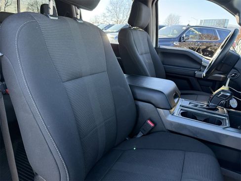 Used 2017 Ford F150 XLT w/ Equipment Group 302A Luxury image 32