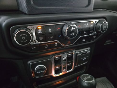 Used 2023 Jeep Wrangler Unlimited Sport AWD/4WD image 24
