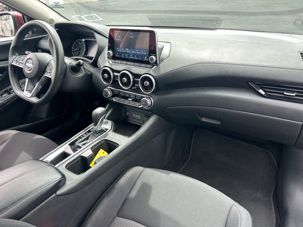 Used 2025 Nissan Sentra SV FWD image 30