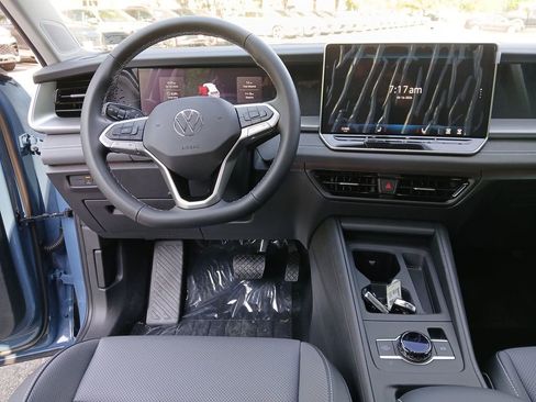 New 2026 Volkswagen Tiguan SE AWD/4WD image 13