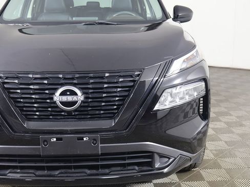 Used 2023 Nissan Rogue SV w/ SV Premium B Package image 14