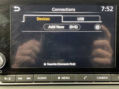 Used 2024 Nissan Rogue S image 53