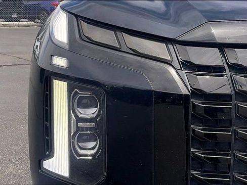 Used 2023 Hyundai Palisade Limited AWD/4WD image 32