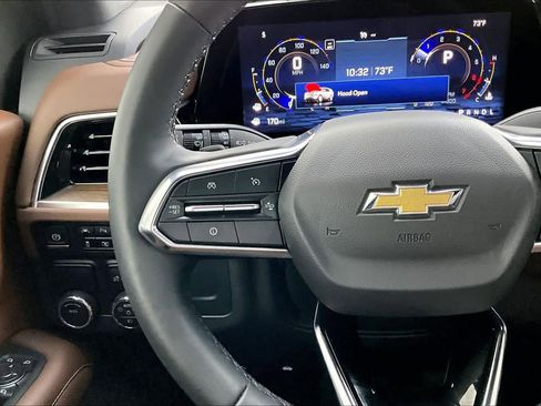 Used 2025 Chevrolet Tahoe High Country image 24