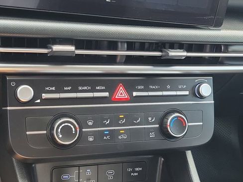 Certified 2025 Hyundai Tucson SE FWD image 12