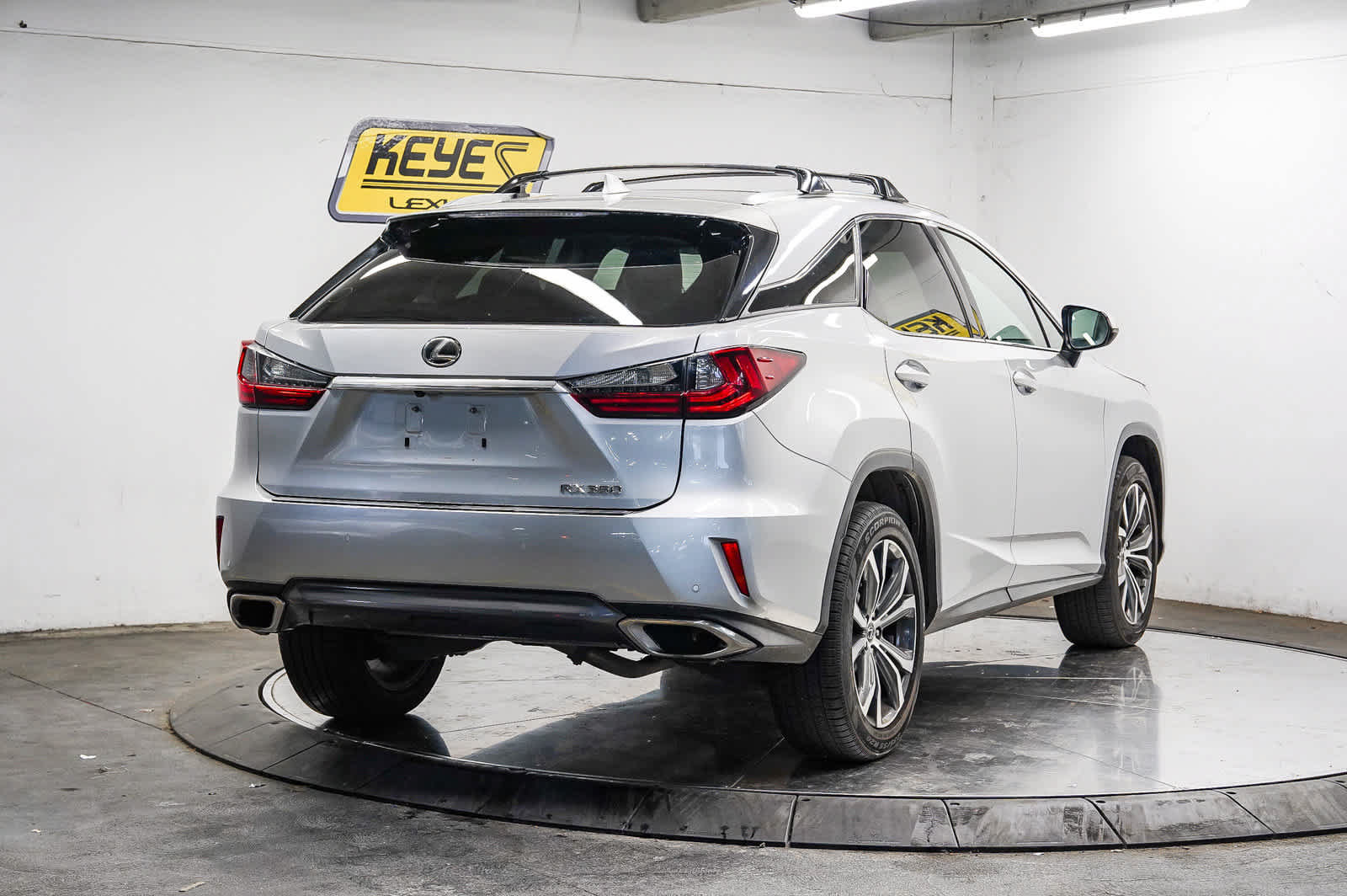 Used 2019 Lexus RX 350 FWD w/ Navigation Package image 4