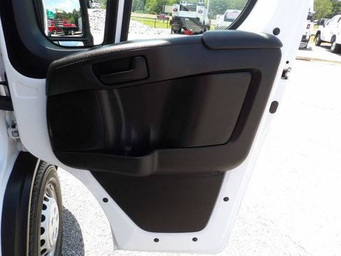 Used 2024 RAM ProMaster 2500 FWD image 30