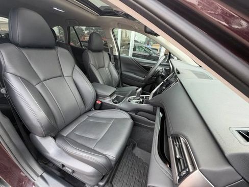 Used 2025 Subaru Outback Touring XT AWD/4WD image 12