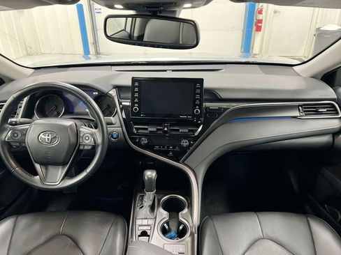 Used 2024 Toyota Camry XSE image 10