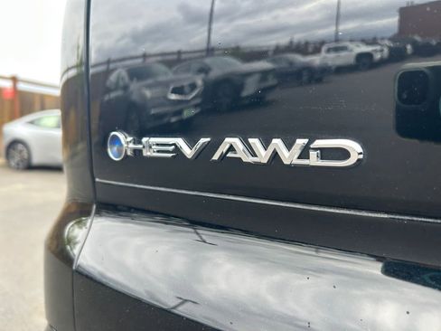 Used 2025 Toyota Crown Signia AWD/4WD image 32
