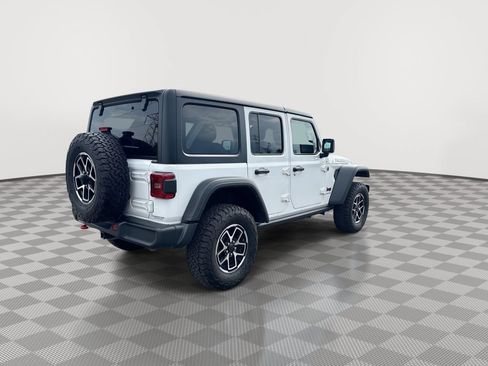 Used 2024 Jeep Wrangler Unlimited Rubicon AWD/4WD image 11