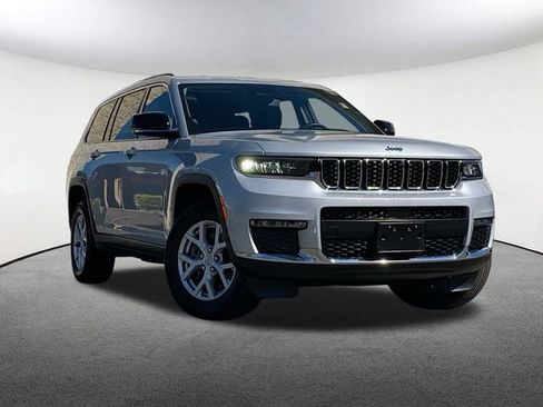 Used 2022 Jeep Grand Cherokee L Limited image 2
