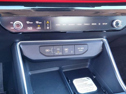 New 2026 Kia Carnival SX Prestige FWD image 13